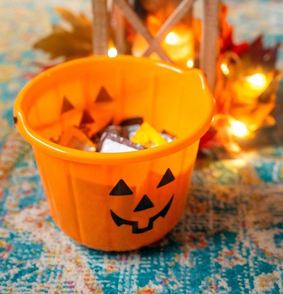 Here’s The Most Popular Halloween Candy In Texas