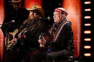 Country Legend Willie Nelson Returns To Lubbock In 2024