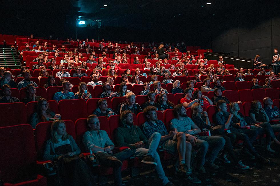 [WATCH] This is Why You Shouldn't Act A Fool in The Movie Theater