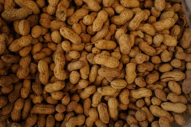Why Don&#8217;t Some Texas Roadhouse Locations Have Peanuts?