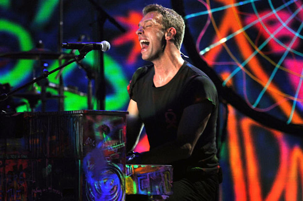 Coldplay’s Chris Martin Forgets Lyrics During Boston Gig, Blames the Olympics