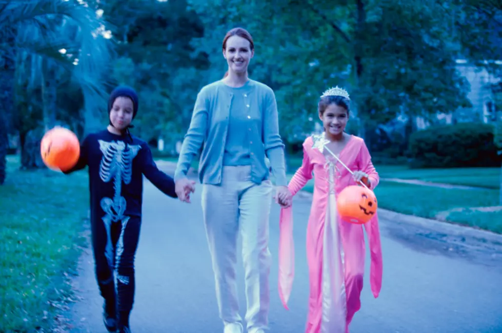 How To Keep Those Trick Or Treaters Safe Tonight