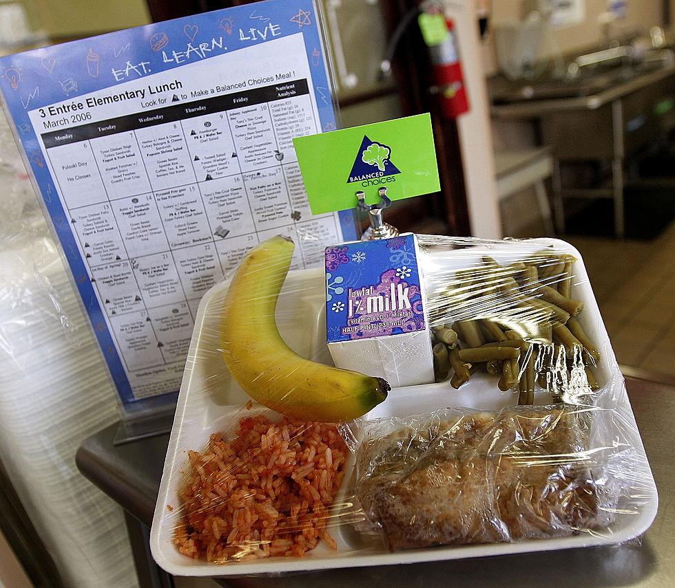 Houston School Mentor Pays off Negative School Lunch Balances So Kids Can Have A Good Lunch