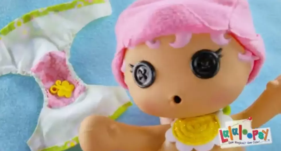 The Doll That Pees Charms – Lalaloopsy Babies Diaper Surprise