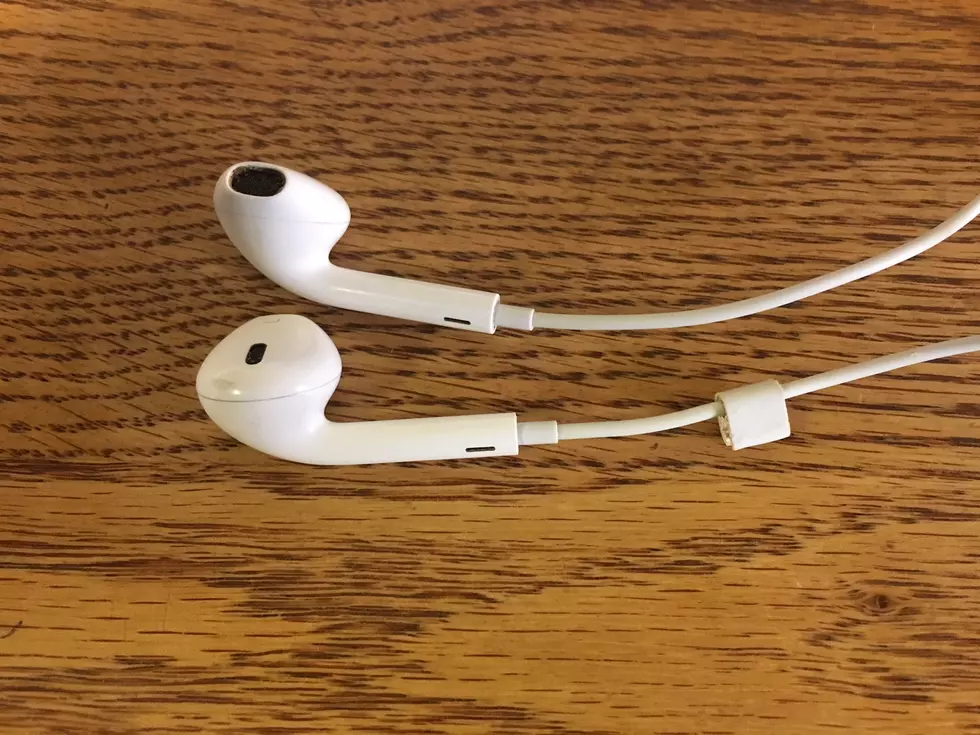 806 Health Tip: Earbuds and Ear Infections