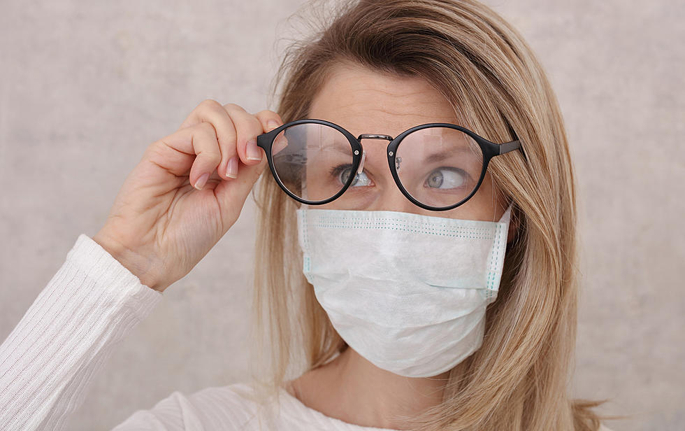 806 Health Tip: That Breath Under Your Mask Can Stink
