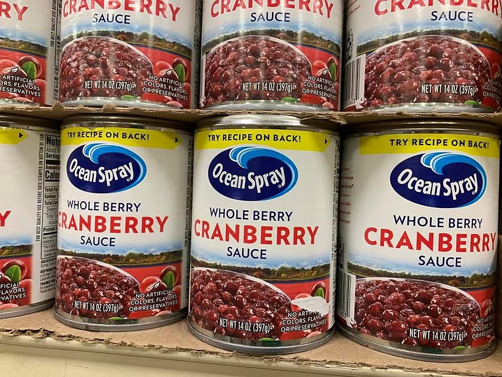 https://townsquare.media/site/158/files/2021/11/attachment-cranberry-sauce-1.jpg?w=980&q=75