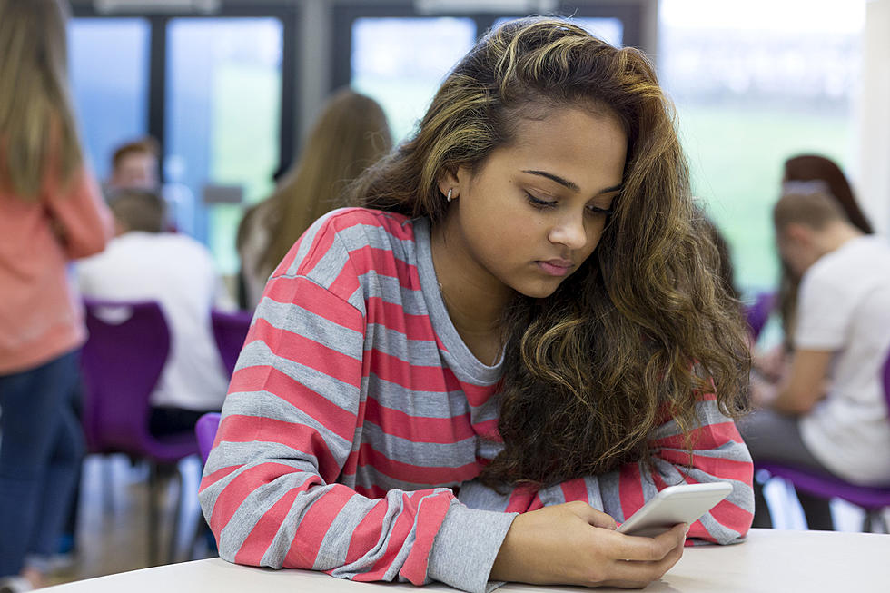 One West Texas School Has Us Asking; Should Students Have Phones?