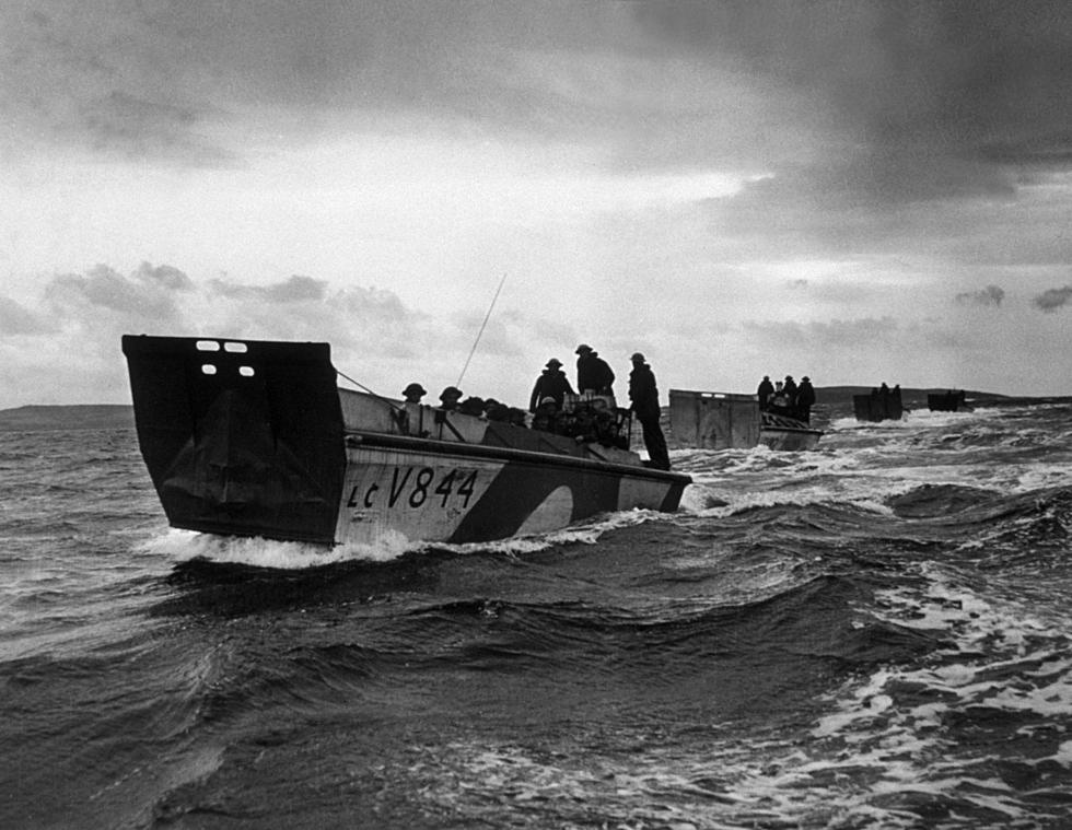 While Boat Burned, Amarillo WW2 Vet Heroically Saved The Day