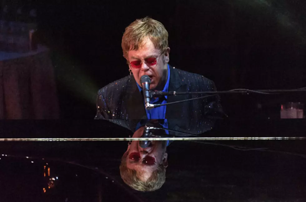 Short Preview of Elton John&#8217;s Upcoming CD &#8212; The Diving Board