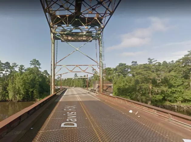 Moss Bluff Draw Bridge Is Crumbling Apart [WATCH]