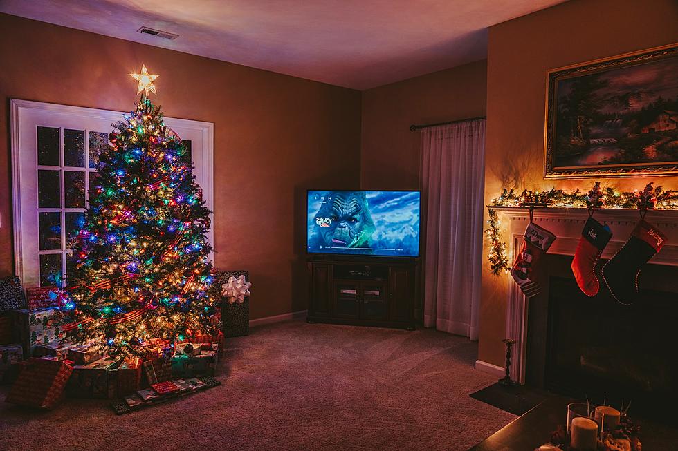 Sign up: Earn $2,500 Just By Watching Christmas Movies