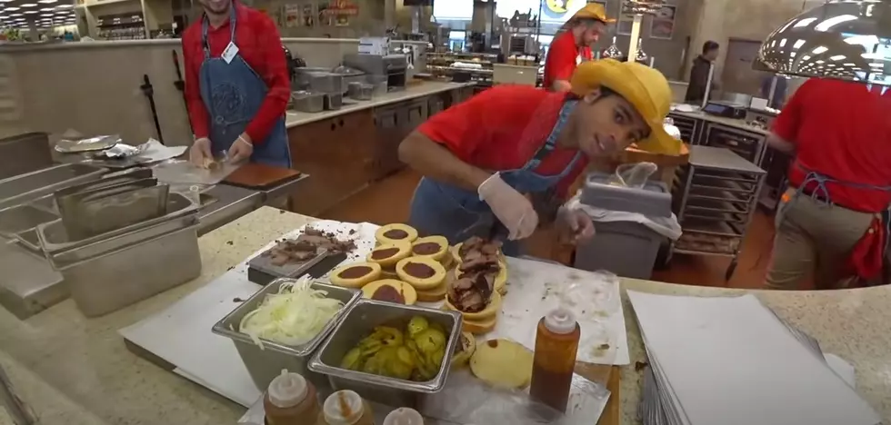 [WATCH] Eating At Buc-ee&#8217;s In New Braunfels, Texas All Day Long