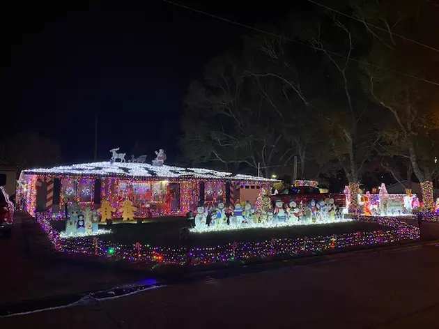 [PHOTOS] &#8220;Light Up Lake Charles&#8221; Winner&#8217;s Christmas Lights