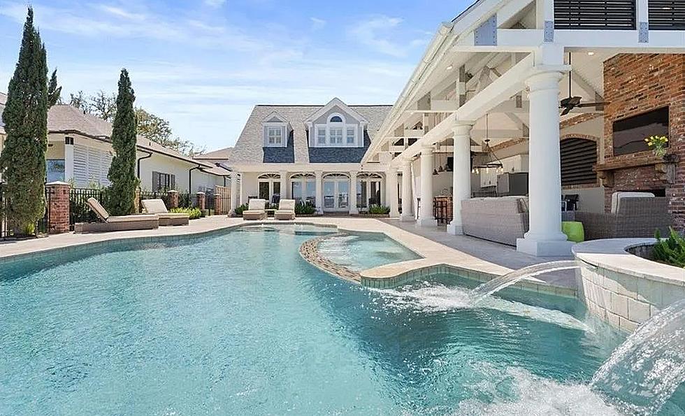 [PHOTOS] Take A Look Inside A $2.3 Million Mansion For Sale In Lake Charles, Louisiana