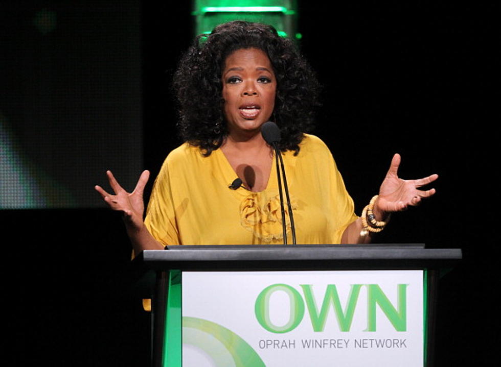 Oprah Hosts Her First Live Facebook Chat Today
