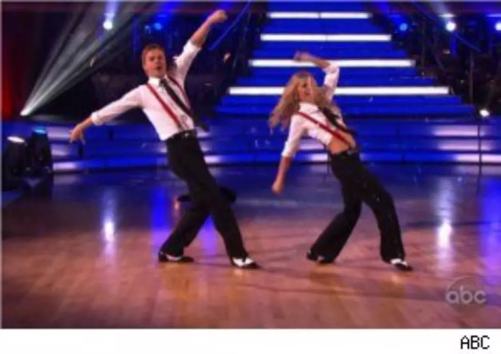 DWTS Derek Hough Danced With Dislocated Shoulder [VIDEO]