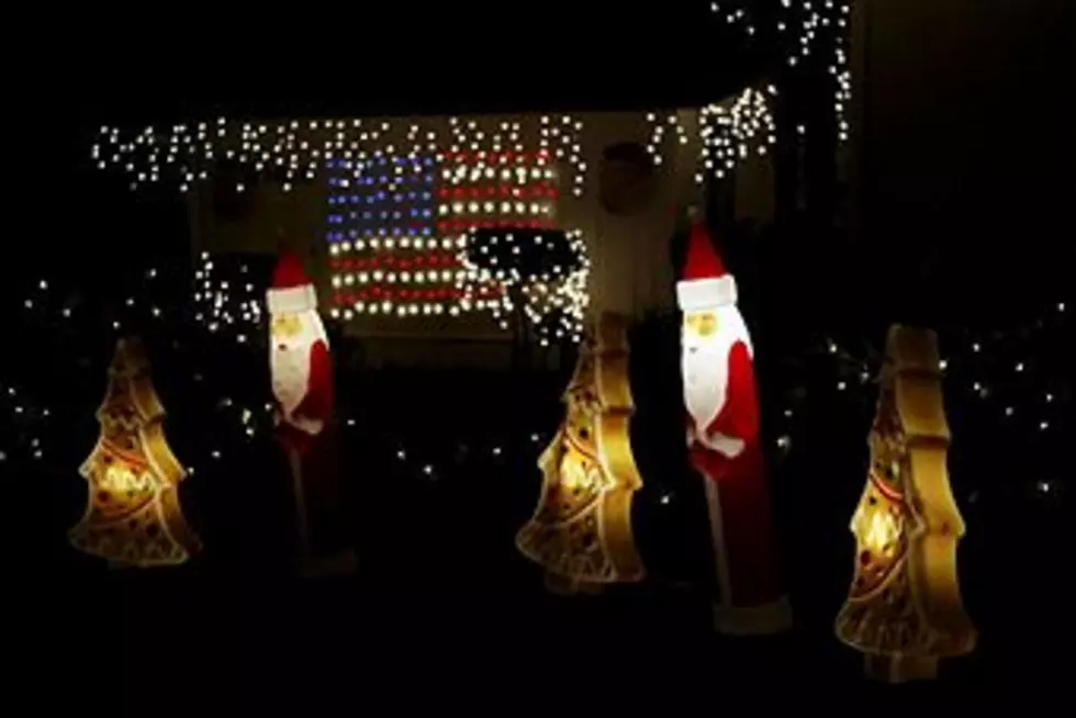 Christmas Lights; Patriotic Style [VIDEO]