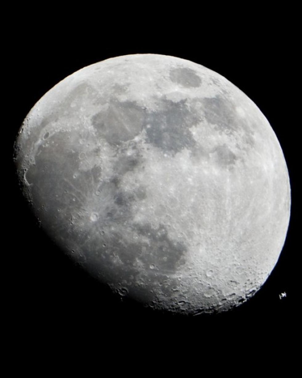 Amazing Photograph Shows International Space Station Passing Moon
