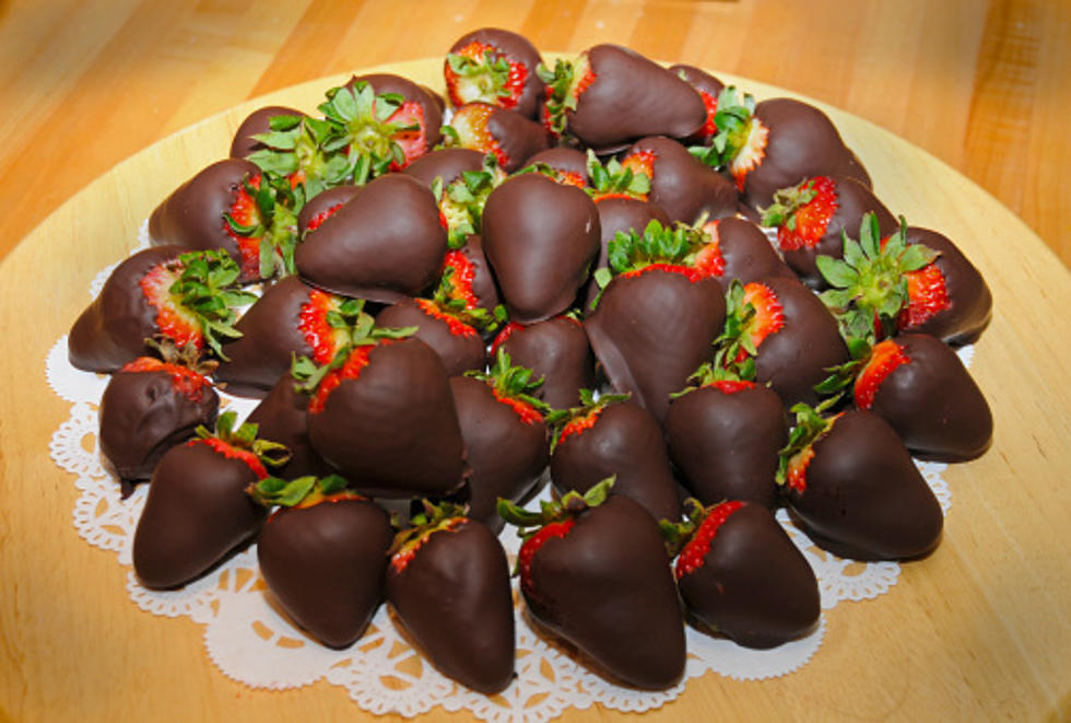 The Easiest Way EVER To Make Chocolate-Covered Strawberries!