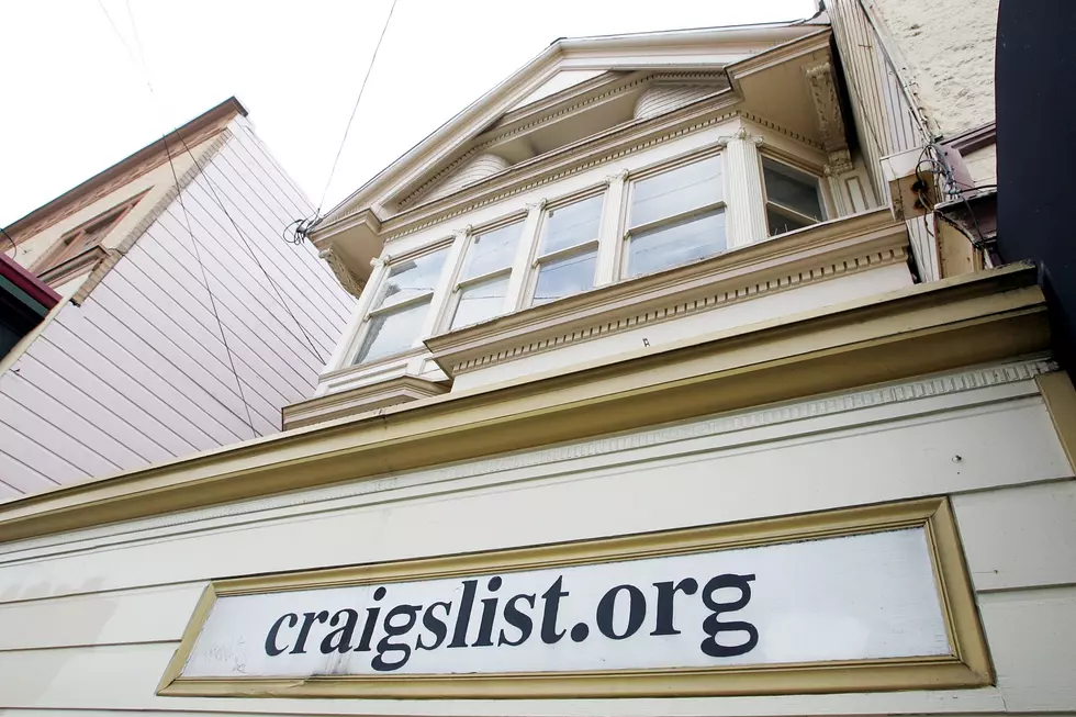 Craigslist Ad Asks To Rent A Family For The Holidays [VIDEO]