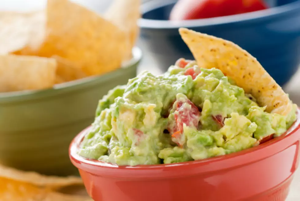 Make A Case For Taco Night With Donna&#8217;s Famous Guacamole &#8212; Delilah&#8217;s Recipe Book