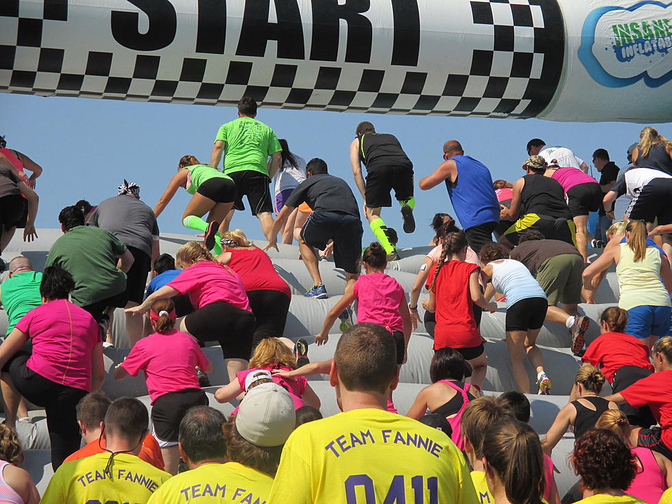 What’s It Like to Run a 5k Through GIANT Inflated Obstacles?