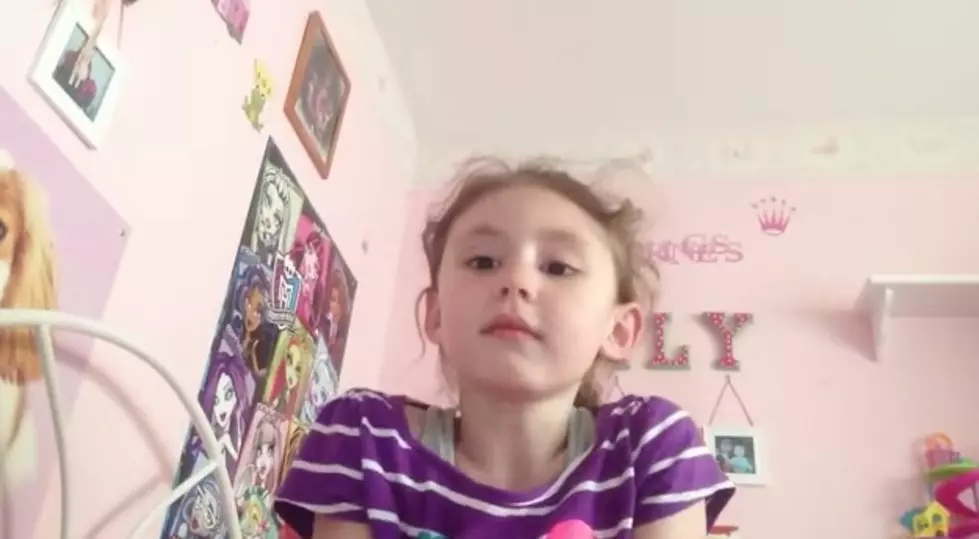 &#8220;Let It Go&#8221; Parody Sung By A Little Girl &#8212; &#8220;Let Me Poop&#8221; (???) [VIDEO]