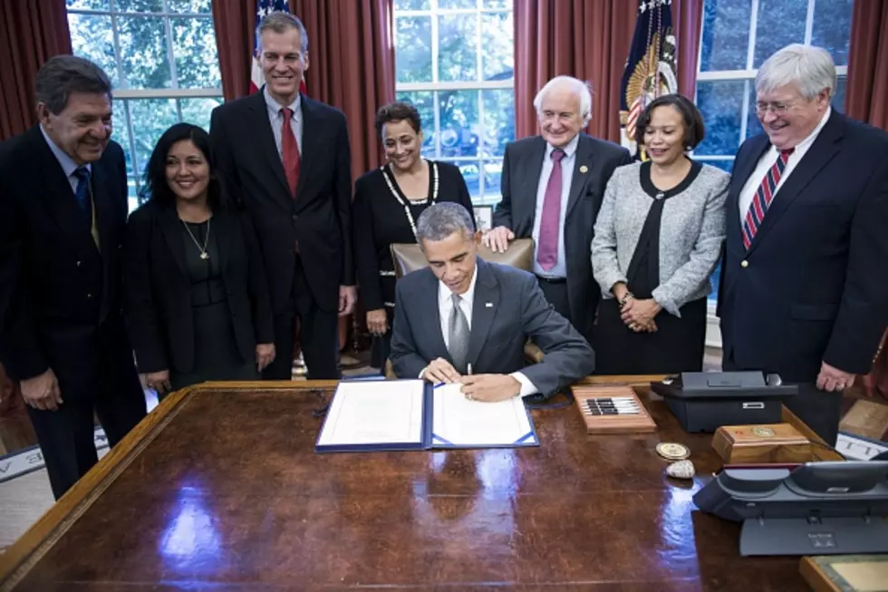 President Obama Orders Paid Family Leave For Federal Workers