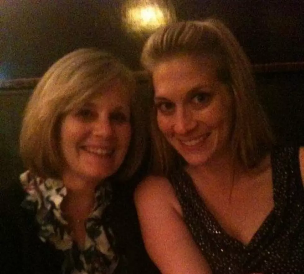 Mix 96&#8217;s Mother/Daughter Look-A-Like Contest &#8212; Submit Your Photo Now! [PHOTO]