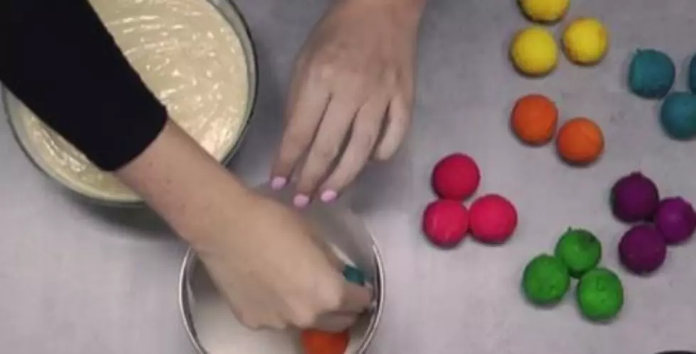 DIY: The Best Polka-Dot Cake Ever&#8211;Try This One For Your Kids! [VIDEO]