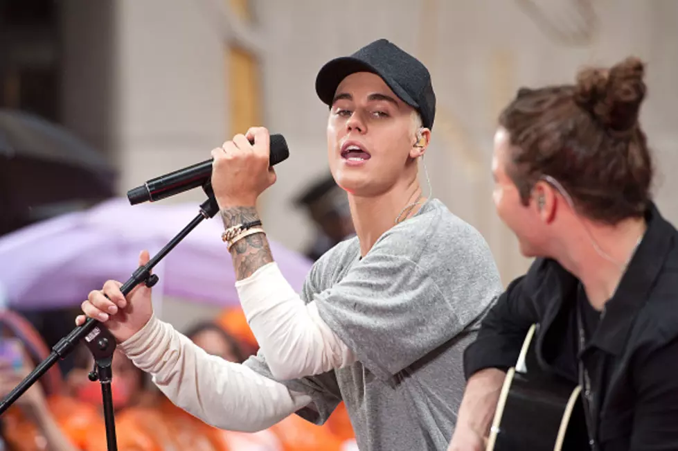 Justin Bieber – New Music and Thanksgiving Day Parade