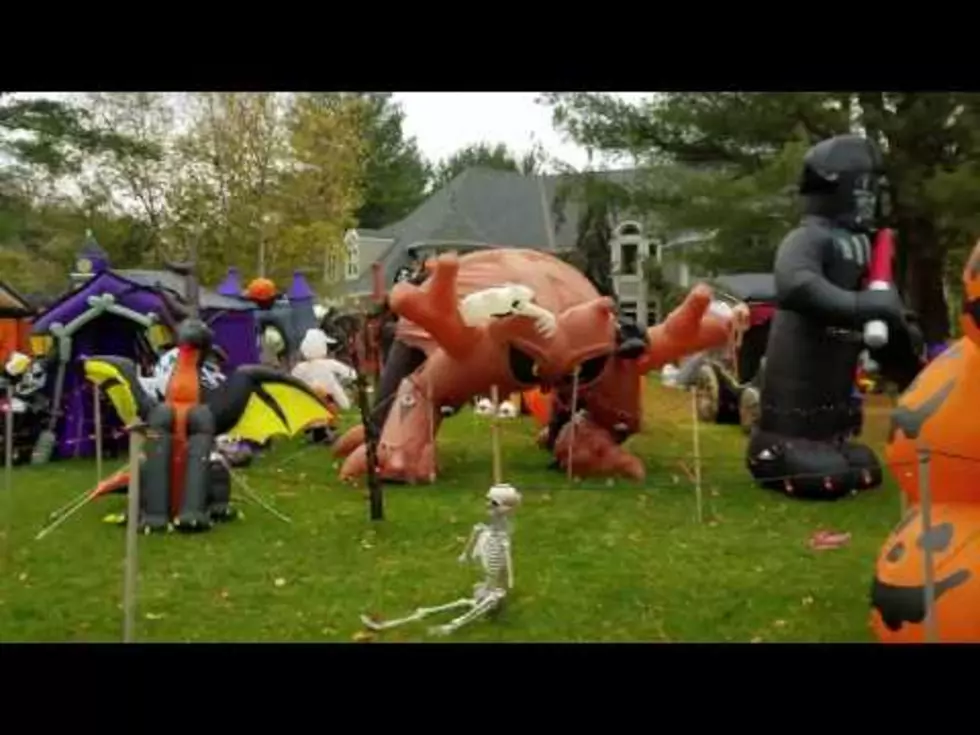 Huge Halloween Display In Fairport, NY [VIDEO]