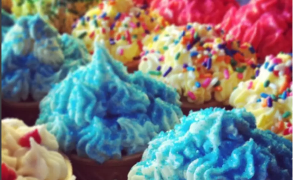 4th of July Dessert Idea &#8211; Ice Cream Cone Cupcakes