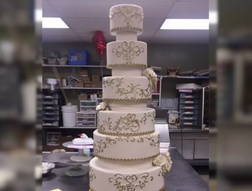Instead Of Saving The Top of Your Wedding Cake For Your Anniversary&#8211;Look What Buffalo Does