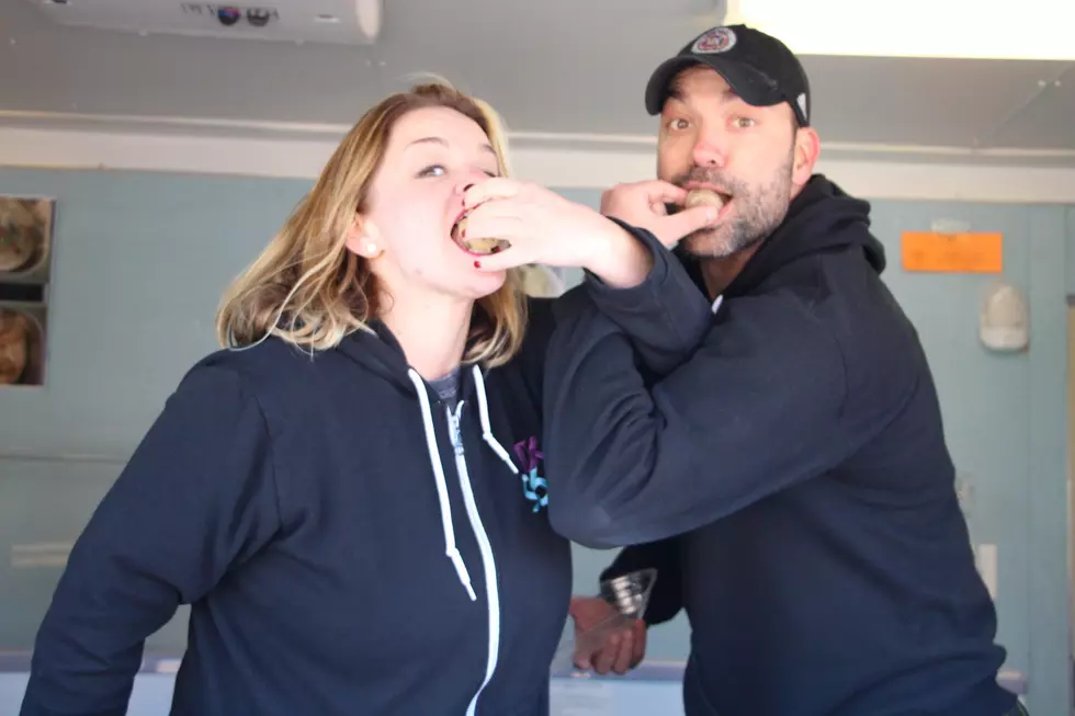 Dave & Melody Take The Frozen Hog Cookie Dough Blind Taste Test