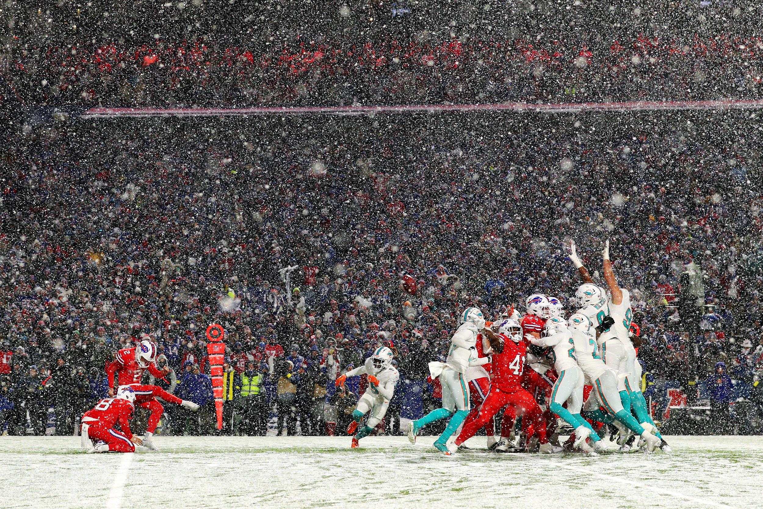 The Miami Dolphins Are Really Bad Playing In Cold Weather