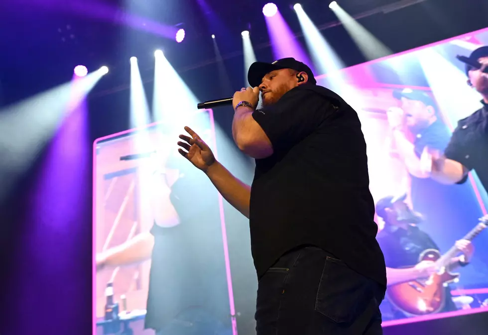 Luke Combs Gets Internet Hate For Wearing Bills Gear