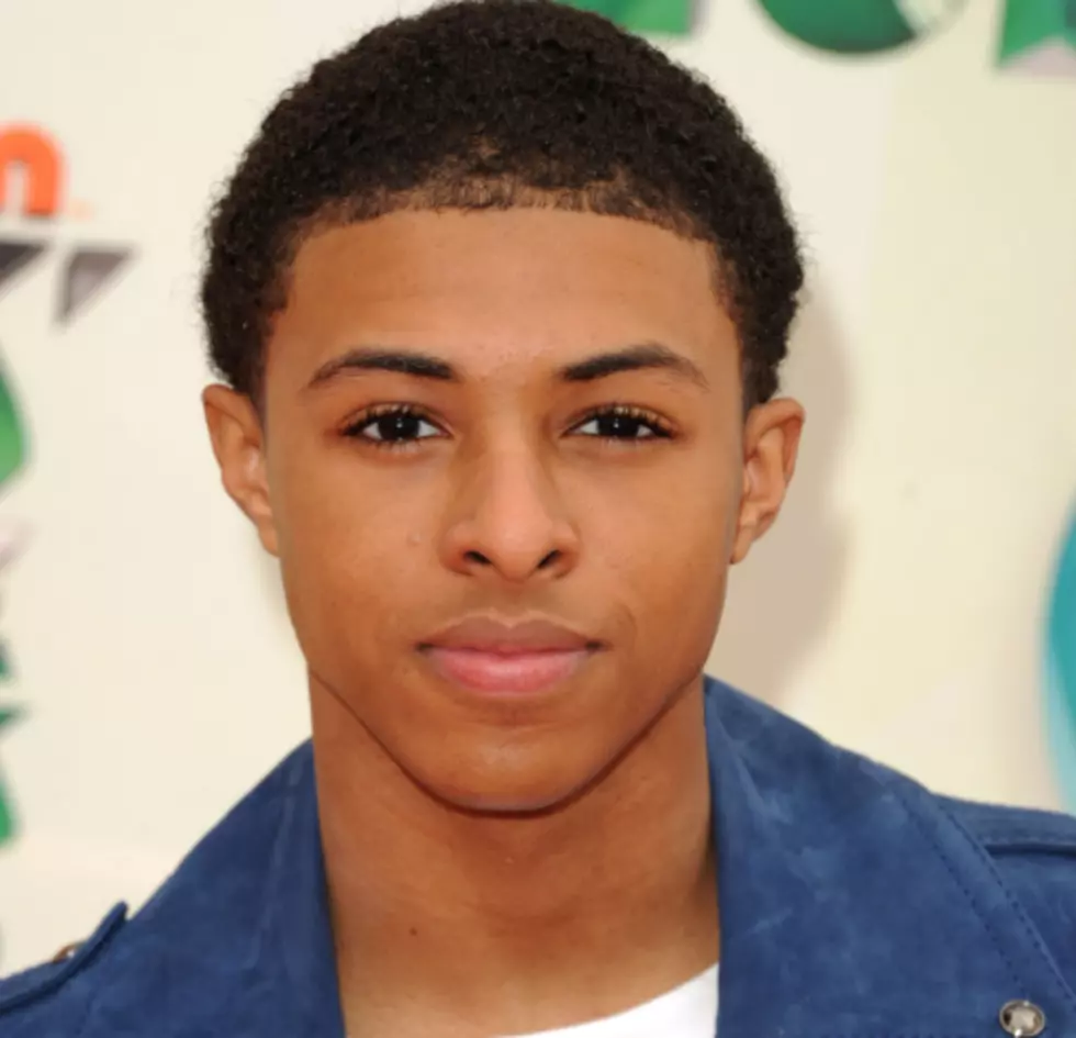 Diggy Clears The Air On J. Cole Diss &#8211;Tha Wire  [VIDEO]
