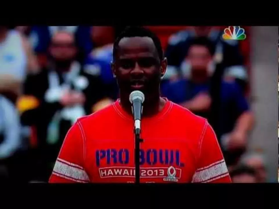 Brian Mcknight Steals The Show At The Pro Bowl In Hawaii [VIDEO]