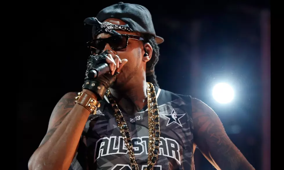 2 Chainz Releases New Video for &#8216;Crack&#8217; [VIDEO, NFSW]