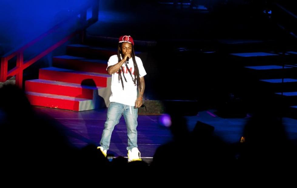 Lil Wayne Quickly Escort&#8217;s Underage Fan Off Stage At a Recent Concert [VIDEO]