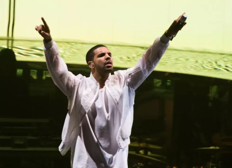 Drake Inducted Into Nikes &#8216;Team Jordan&#8217; [VIDEO]