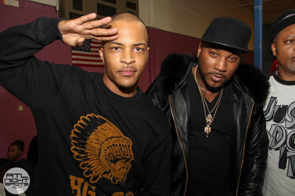 T.I. & Young Jeezy Gave Back to Kids During ‘Tis the Season’ Event in Atlanta [VIDEO]
