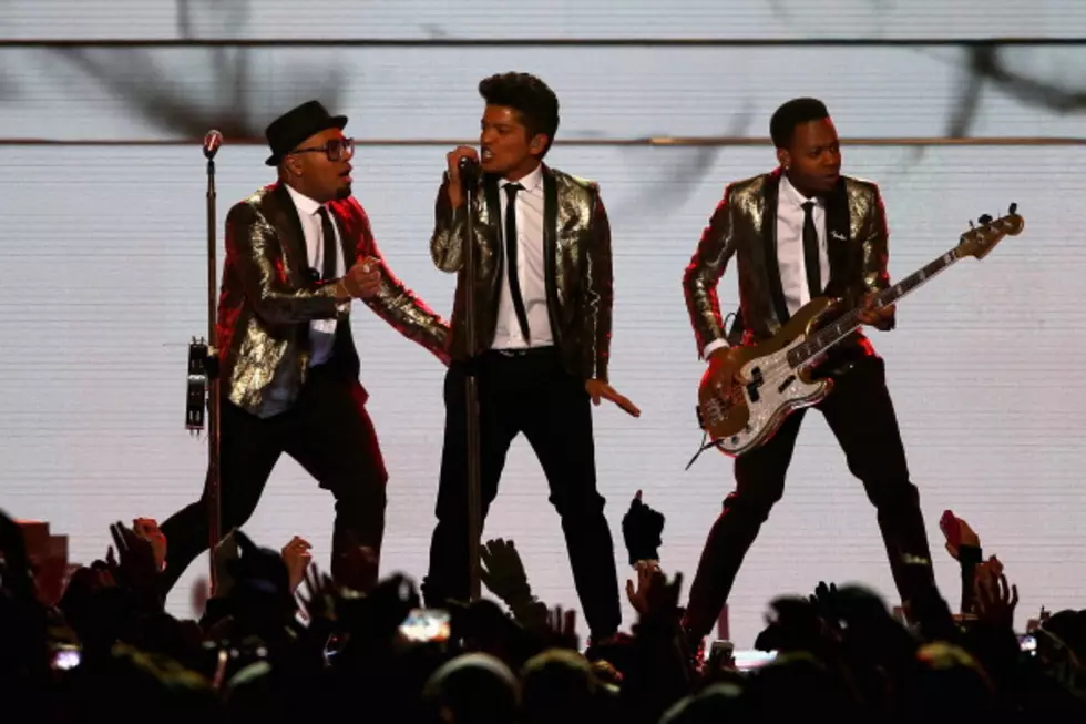 Bruno Mars Announces Second Leg of Moonshine Jungle Tour Featuring Pharrell On Select Dates &#8212; Tha Wire [VIDEO]