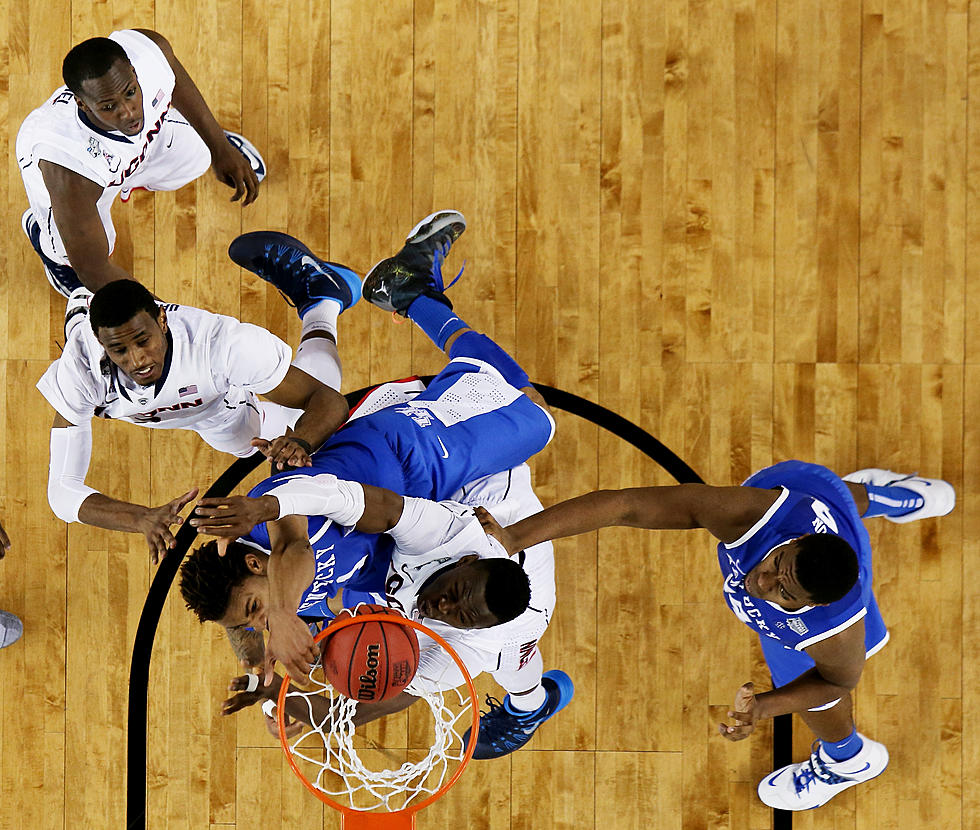 Check Out the Dunk of the Week, From Kentucky’s James Young [VIDEO]