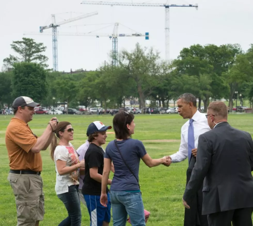 President Obama Takes Surprise Walk In Washington D.C.[VIDEO]