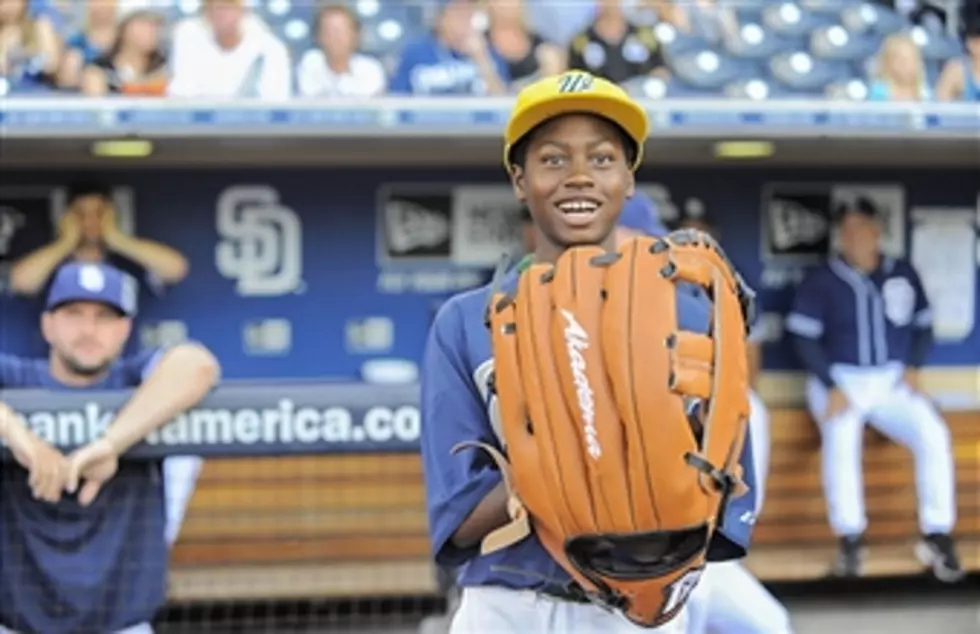 Chicago&#8217;s Jackie Robinson West Defeats Rhode Island [VIDEO]