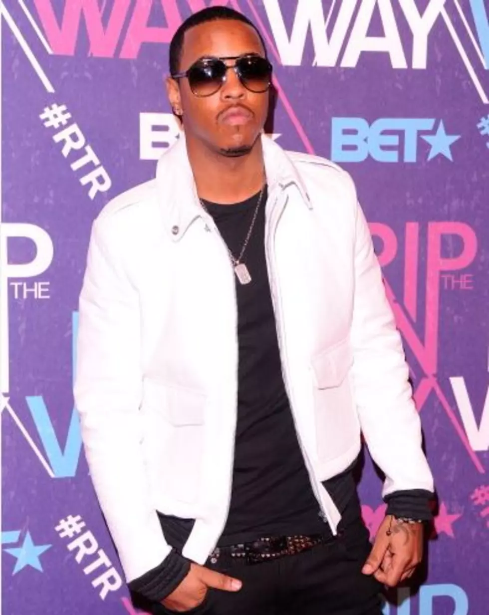 Jeremih &#038; His Crew Investigated For Hurling Bottles In Fuddruckers &#8211; Tha Wire [VIDEO]