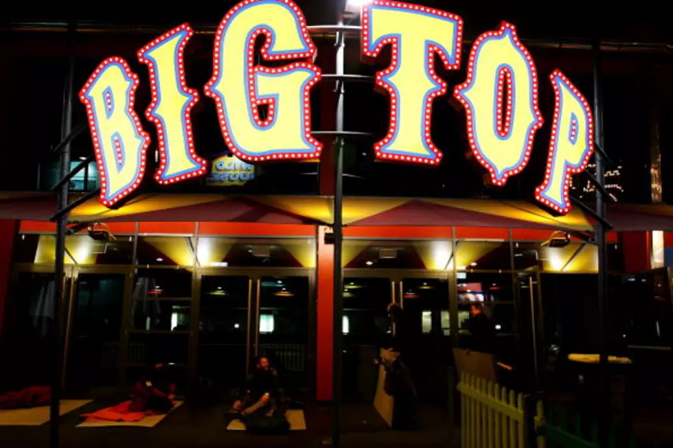 Step Right Up! Behind The Scenes Of The Circus Big Top Exhibit